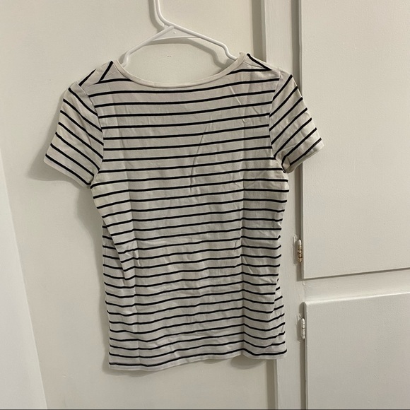 H&M DIVIDED BASIC BLACK AND WHITE STRIPED TEE - Picture 2 of 4